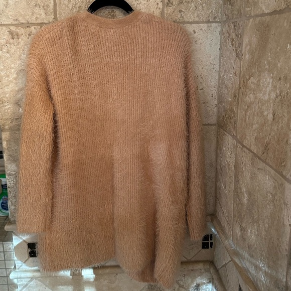 NWT Minkpink Sweater - Picture 2 of 4